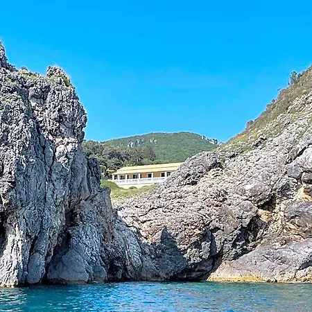 ホテル Corfu Valley View パレオカストリッツア